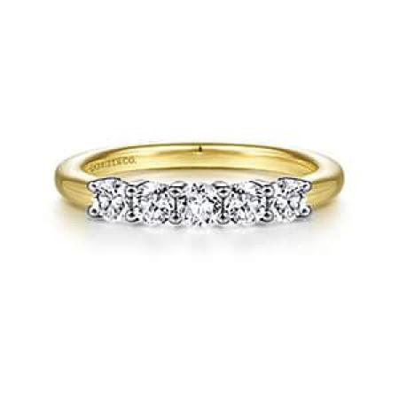 7 Points to Consider When Shopping for Wedding Bands